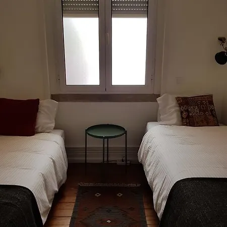 New! Renovated 7 Bedrooms In Avenida!