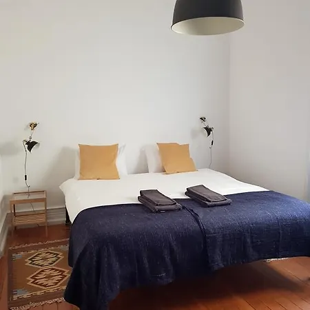 New! Renovated 7 Bedrooms In Avenida! شقة